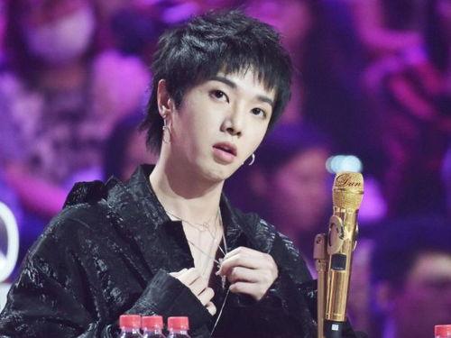 明星大鲤鱼被爆料视频,揭秘幕后真相与争议 第3张 明星大鲤鱼被爆料视频,揭秘幕后真相与争议 第3张